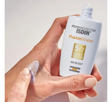 Fotoprotector ISDIN Fusion Water FPS50 facial de 50ml - #𝑼𝑺𝒉𝒐𝒑
